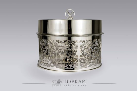 Round silver plated 'Constellation' Chafing dish with hinge for cover